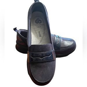NEW Cloudsteppers by Clarks Slip-On Loafers Sillian 2.0 Hope Shimmer Navy Size 5